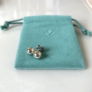 Brilliant Earth silver ball stud earrings (8mm)